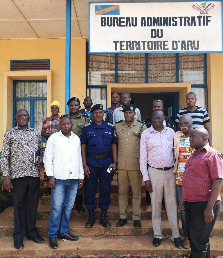 Stakeholders and officials gathered after a cross-border meeting